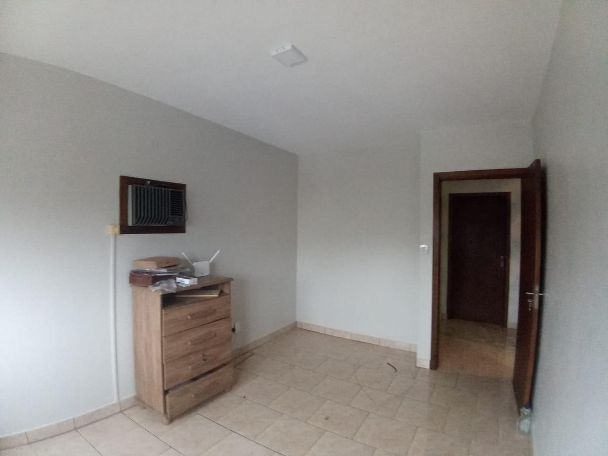 Apartamento à venda com 4 quartos, 180m² - Foto 15