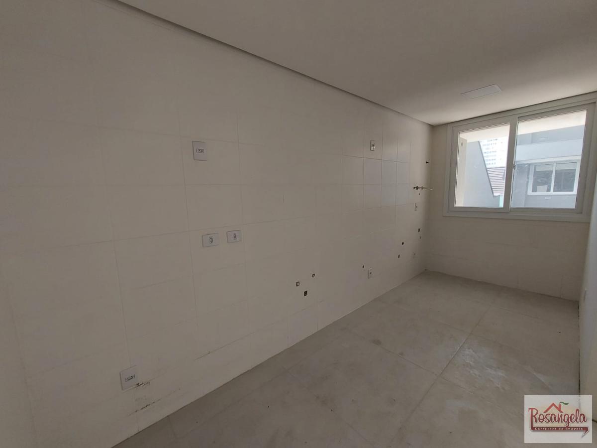 Apartamento à venda com 2 quartos, 80m² - Foto 13